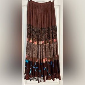 Women’s Full Skirt, Sz. S